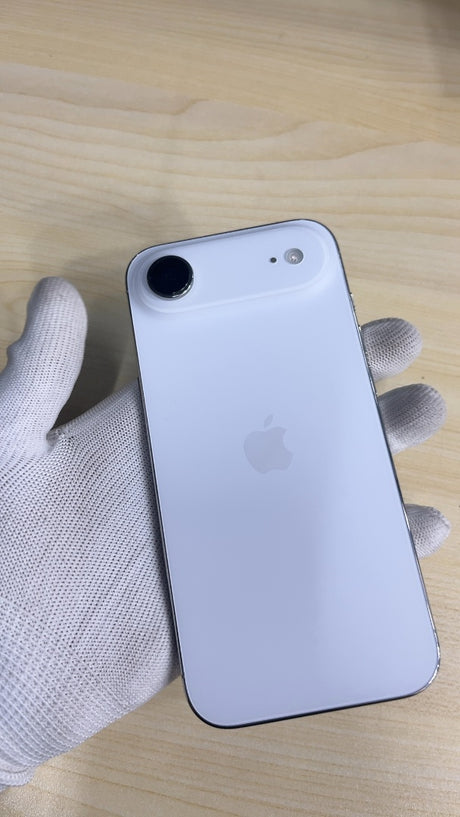iPhone Air (Cloud White, Pre-loved)