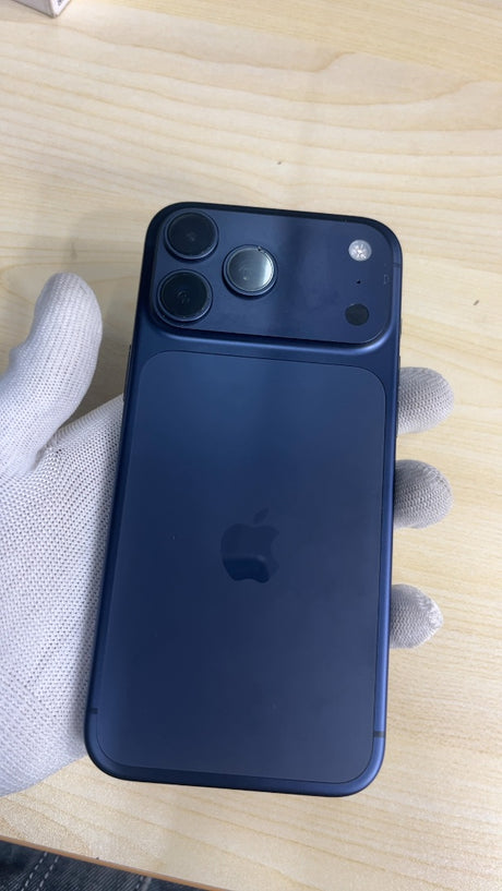 iPhone 17 Pro Max (Deep Blue, Pre-loved)