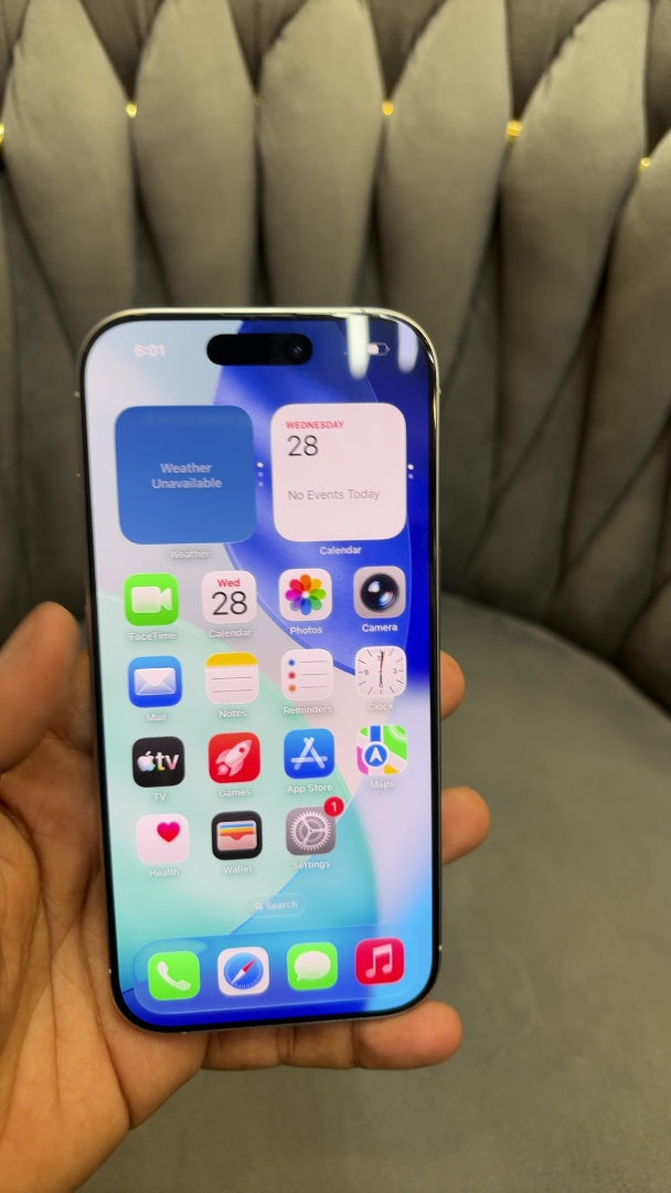 iPhone 16 Pro (White Titanium, Pre-loved)