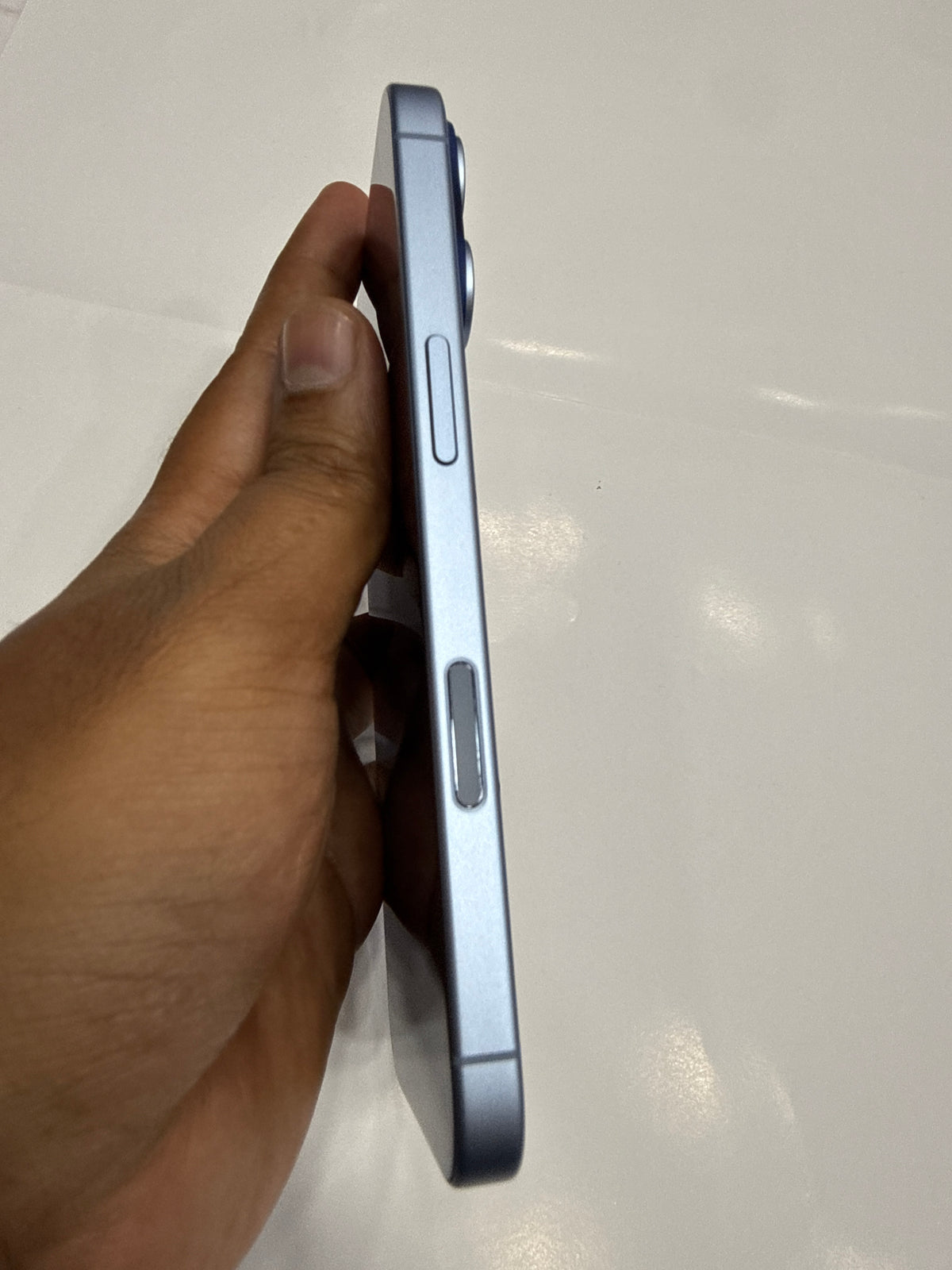 iPhone 17 (Mist blue, Pre-loved)