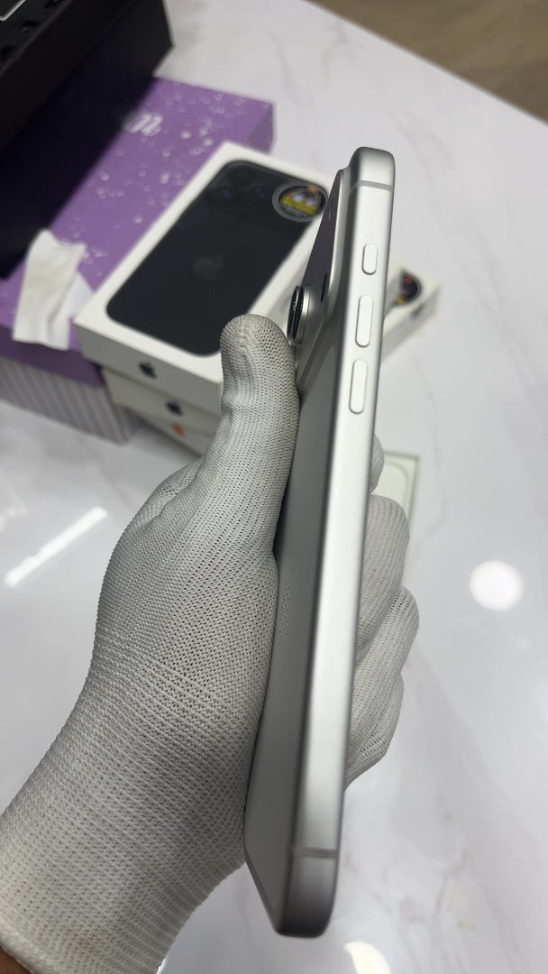 iPhone 17 Pro Max (Silver, Pre-loved)