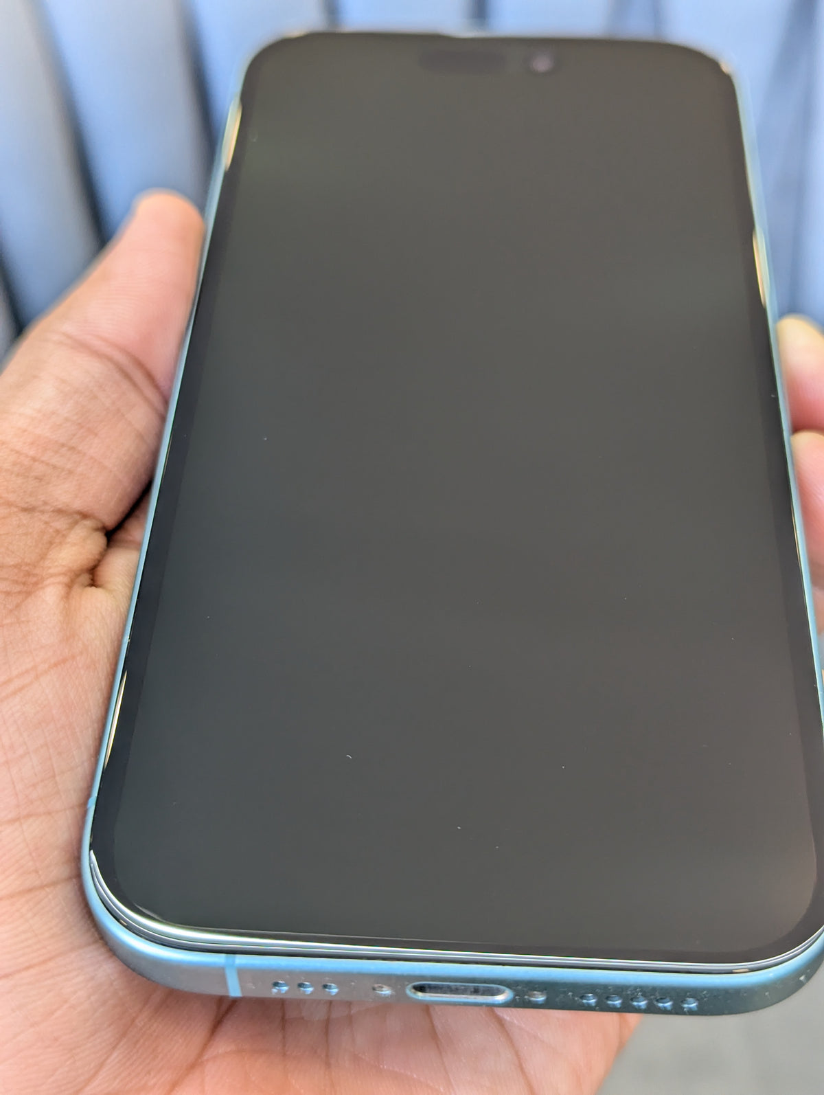 iPhone 16 (Teal, Pre-loved)