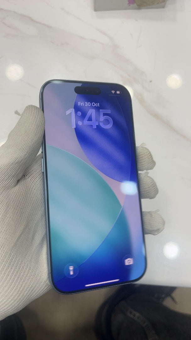 iPhone 17 (Mist Blue, Pre-loved)