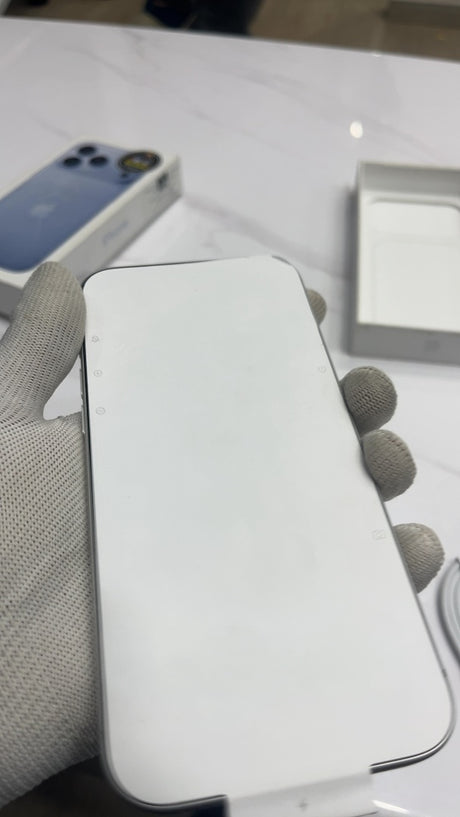 iPhone 17 Pro Max (Silver, Pre-loved)