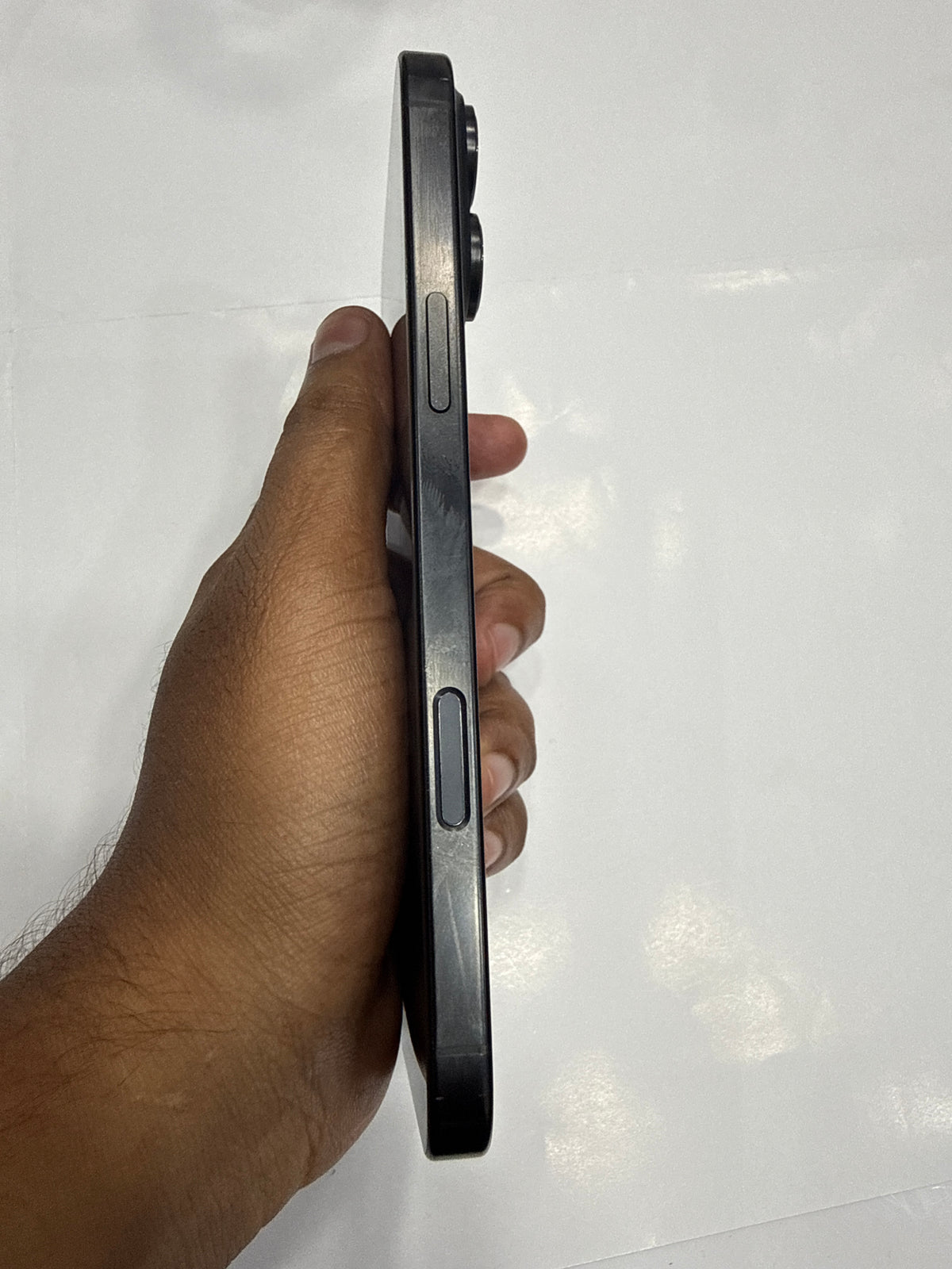 iPhone 16 Pro Max 1 TB Black Titanium