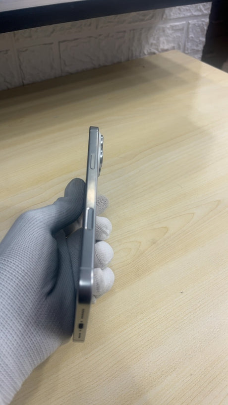iPhone 16 Pro Max (White Titanium, Pre-loved)