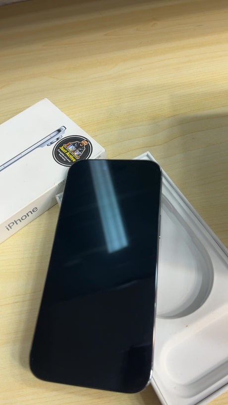 iPhone Air (Sky Blue, Pre-loved)