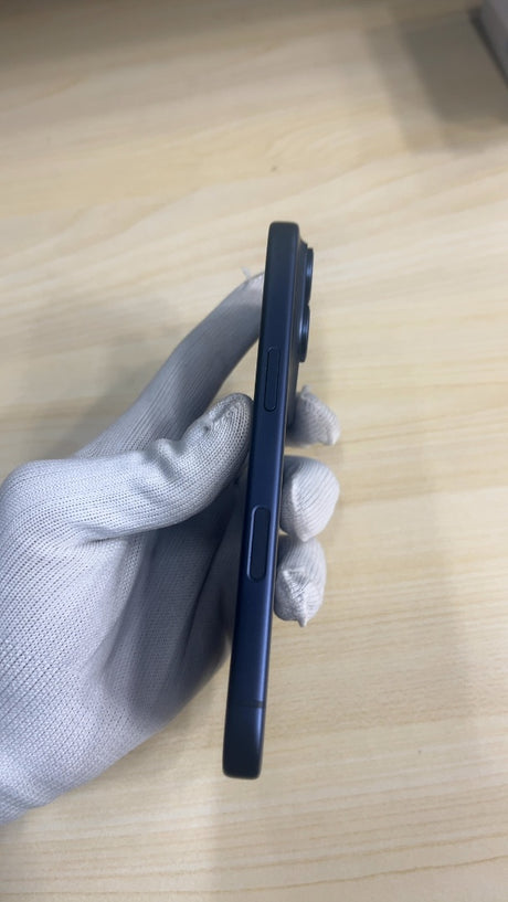 iPhone 17 Pro (Deep Blue, Pre-loved)
