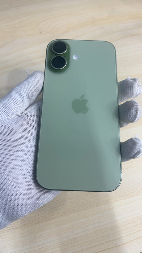 iPhone 17 (Sage, Pre-loved)