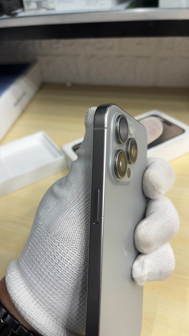 iPhone 15 Pro Max (Natural Titanium, Pre-loved)
