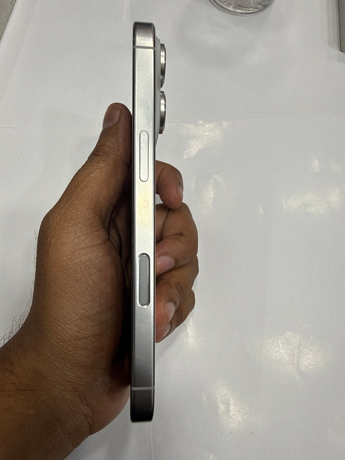 iPhone 16 Pro 128 GB White Titanium