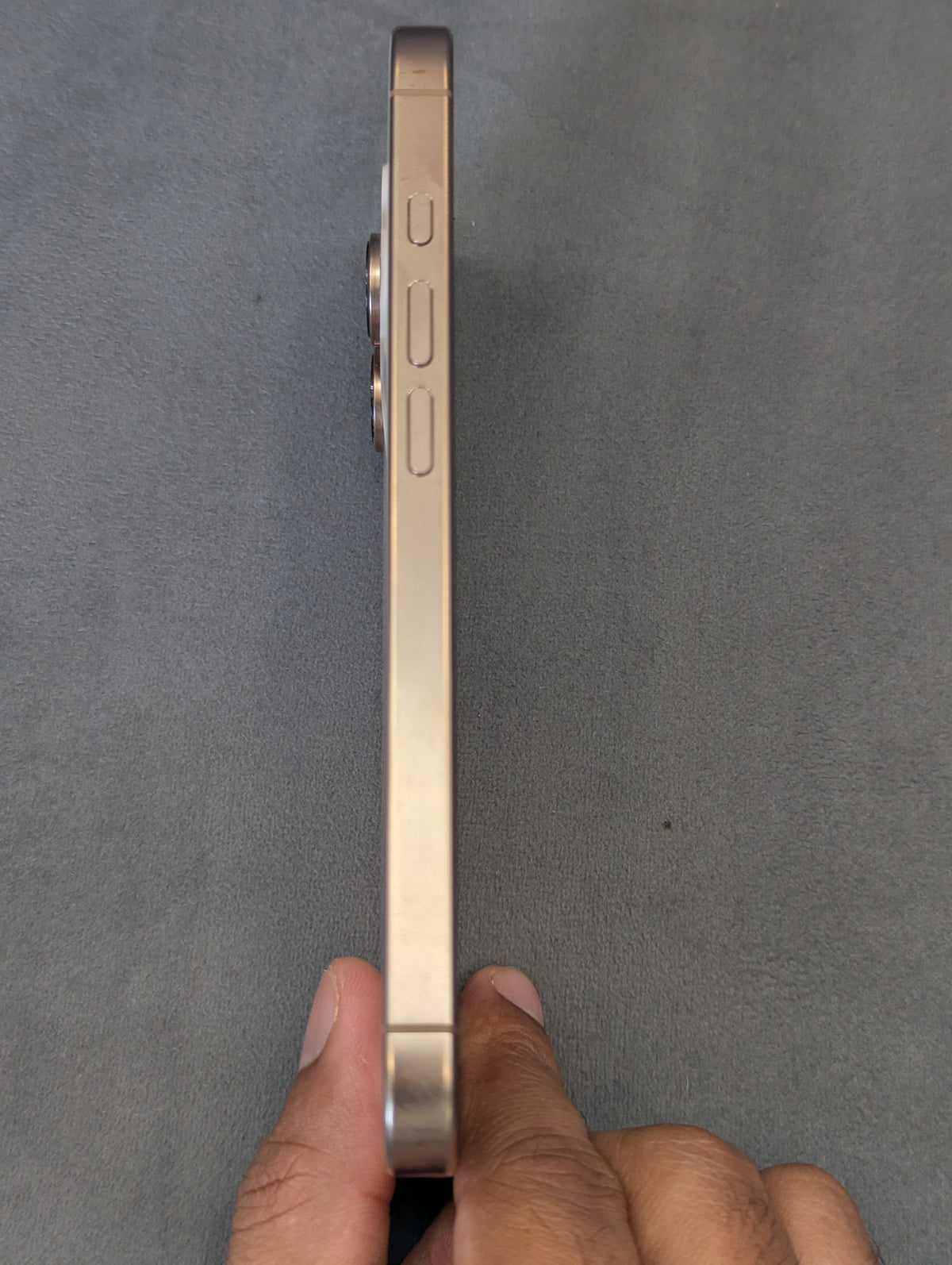 iPhone 16 Pro 128 GB Desert titanium