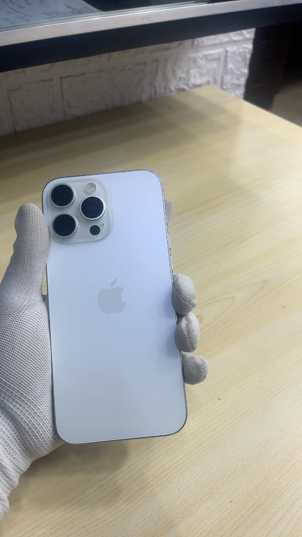 iPhone 16 Pro Max (White Titanium, Pre-loved)
