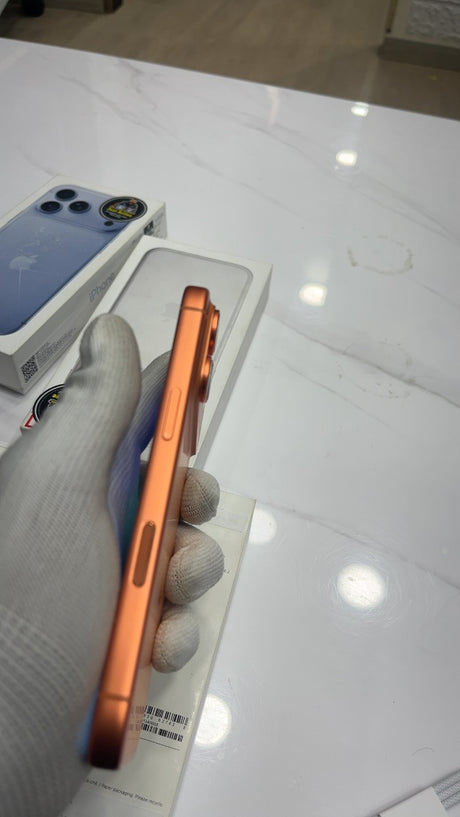 iPhone 17 Pro (Cosmic Orange, Pre-loved)