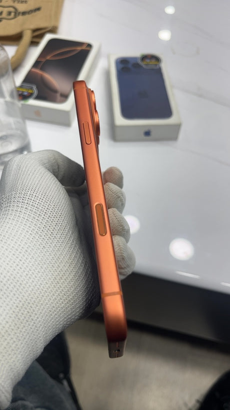 iPhone 17 Pro Max (Cosmic Orange, Pre-loved)