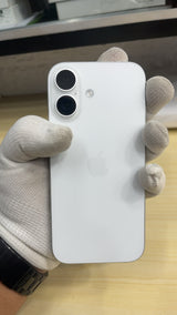 iPhone 17 (White, Pre-loved)