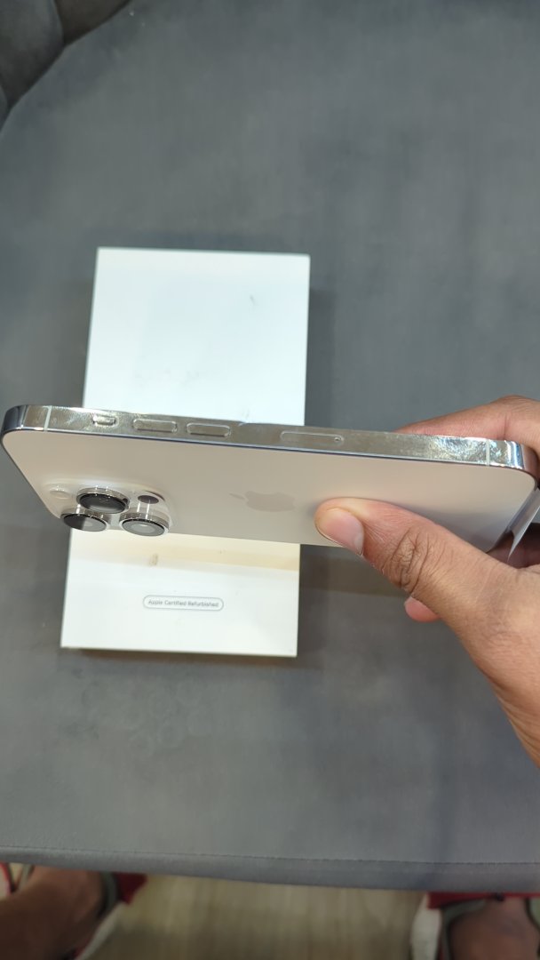 iPhone 14 Pro (Silver, Pre-loved)