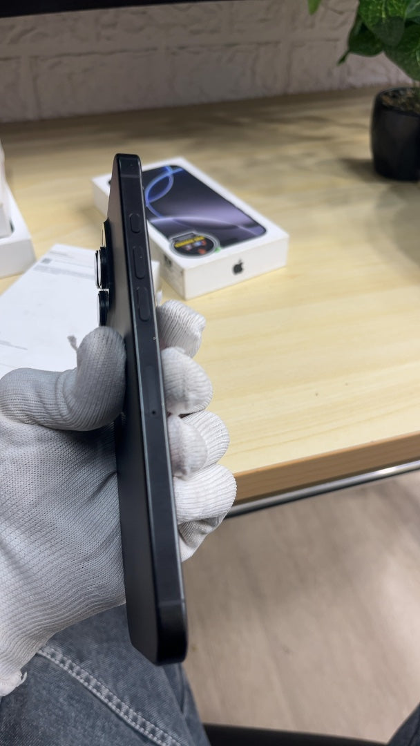 iPhone 16 Pro Max (Black Titanium, Pre-loved)