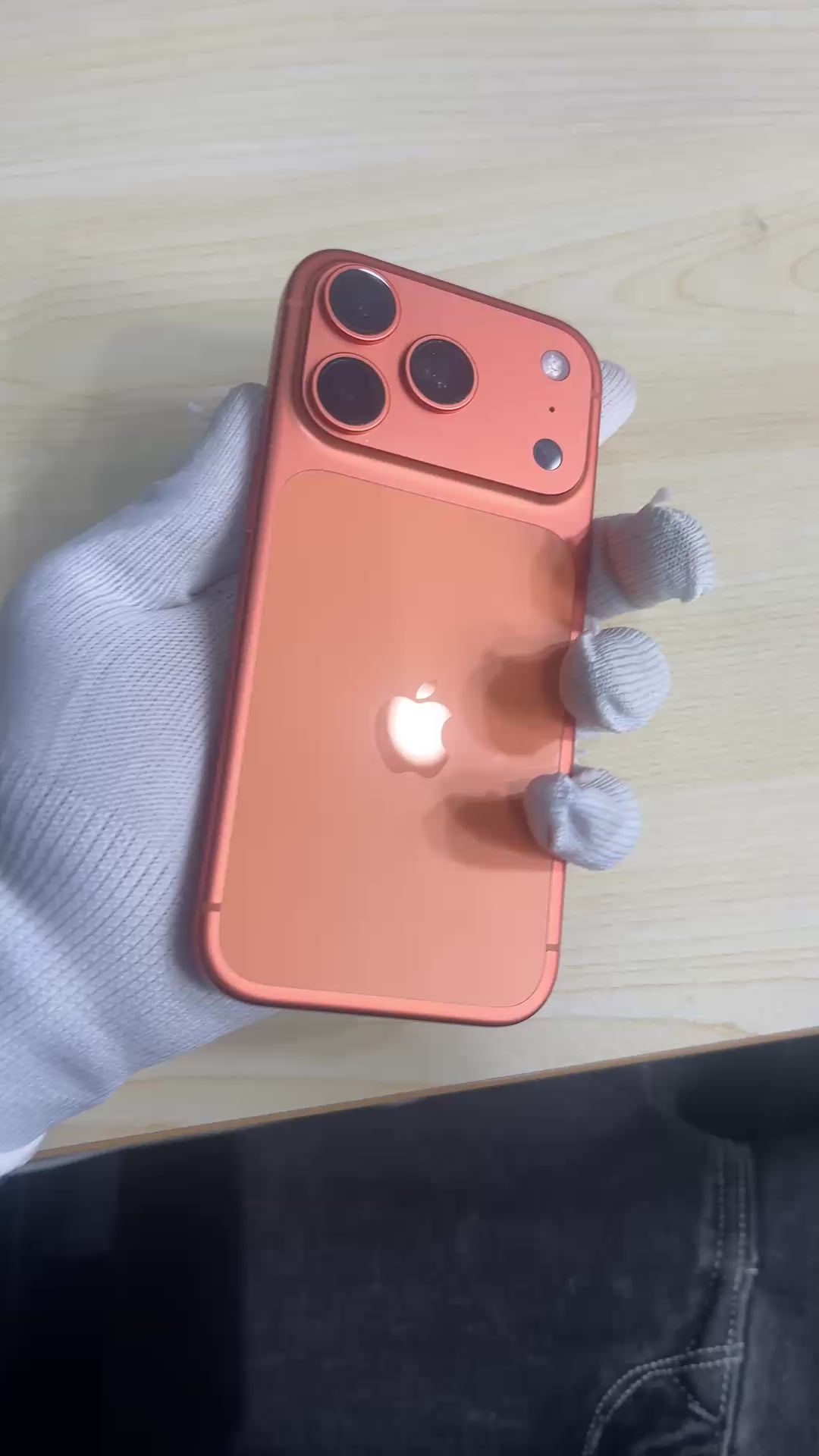 iPhone 17 Pro (Cosmic Orange, Pre-loved)