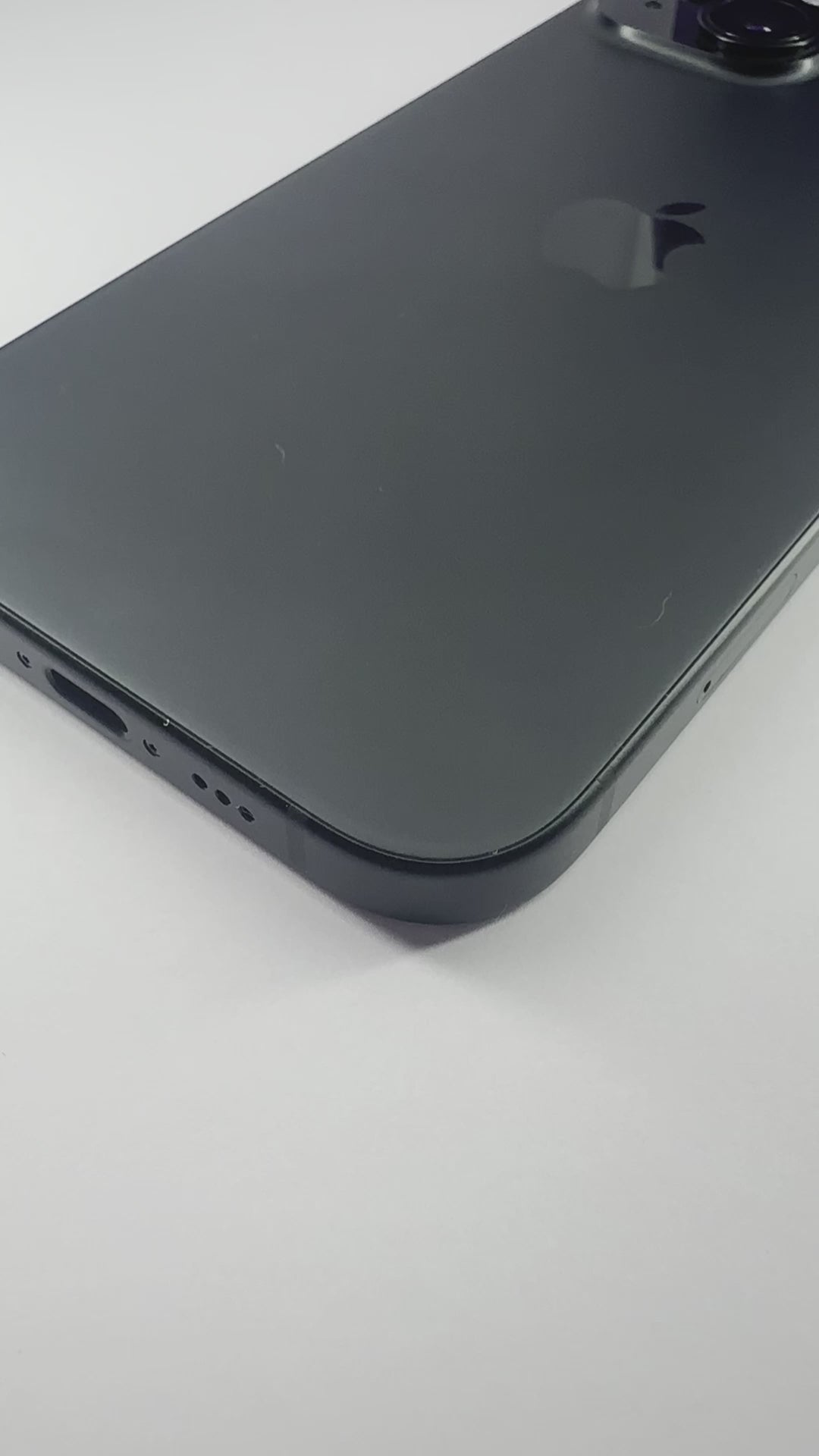 iPhone 15 (Black, Pre-loved)