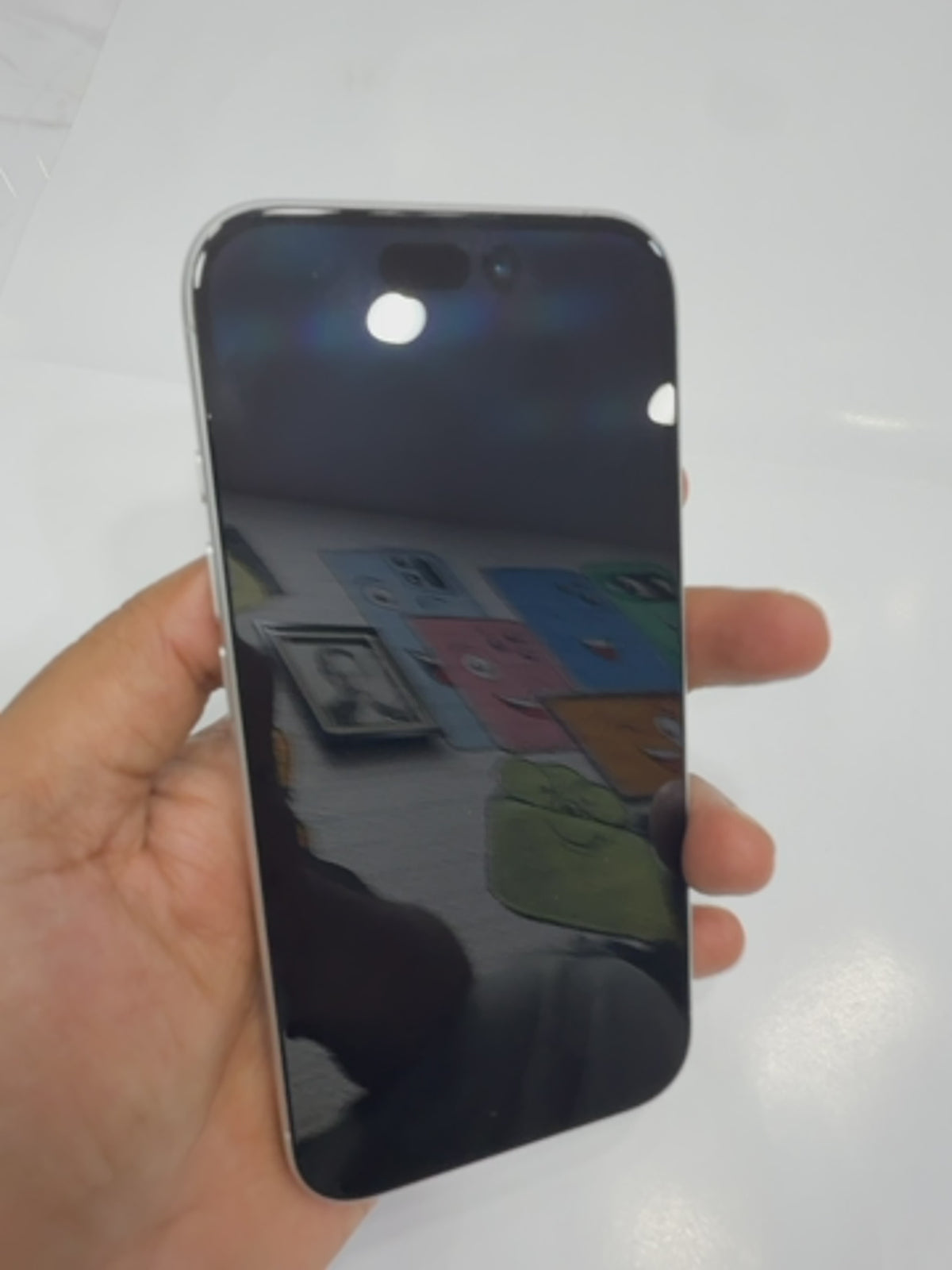 iPhone 16 128 GB White