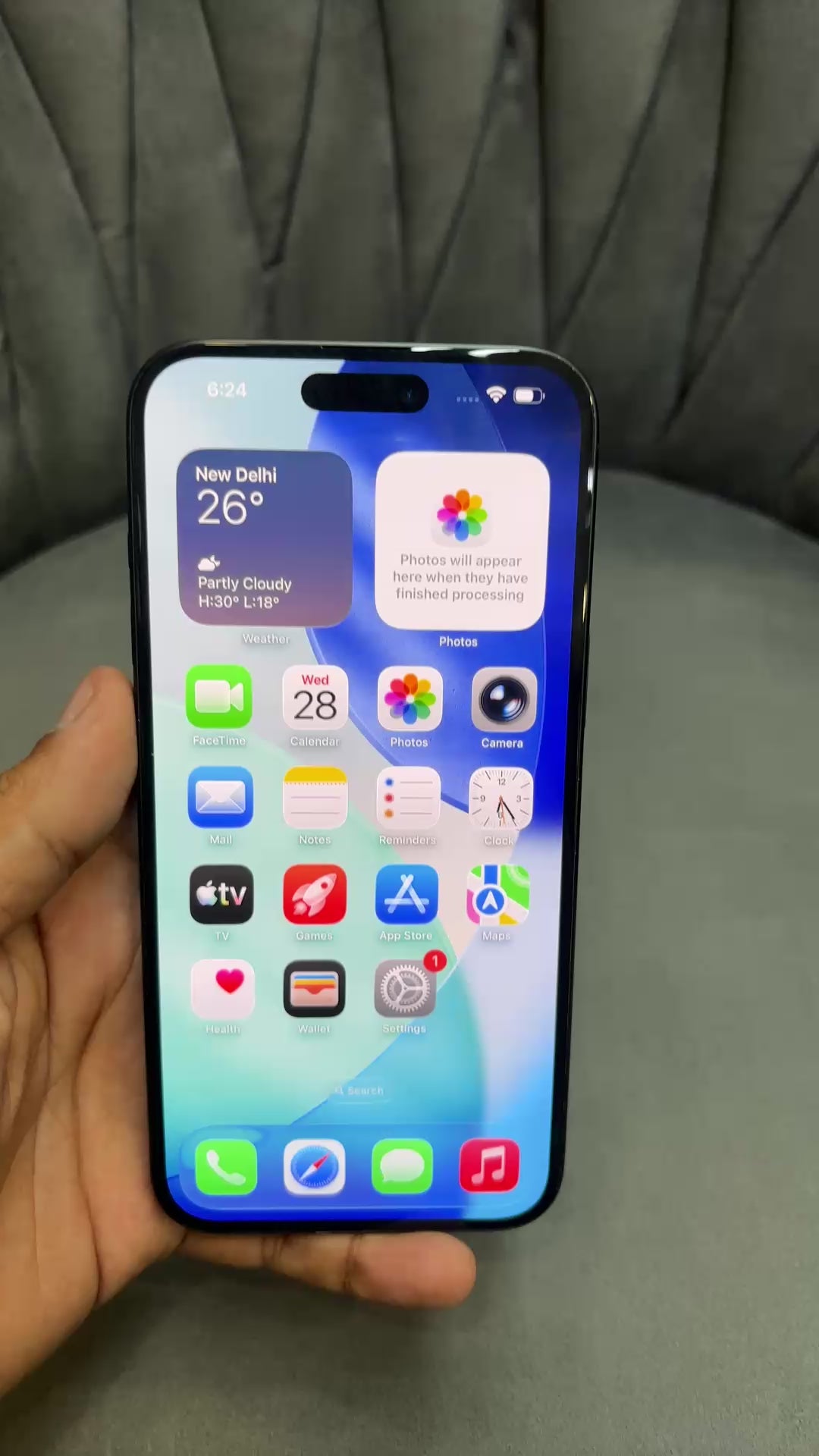 iPhone 16 Plus (Black, Pre-loved)