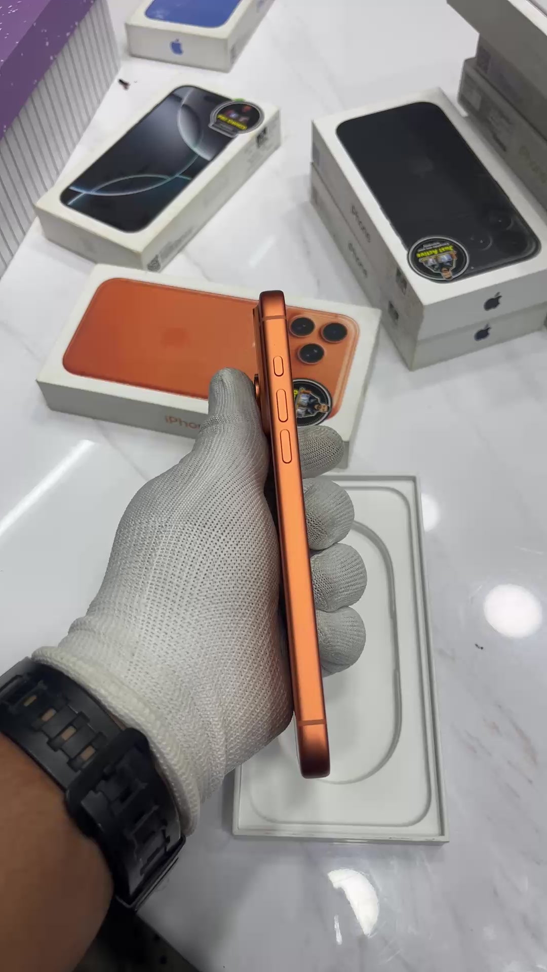 iPhone 17 Pro Max (Cosmic Orange, Pre-loved)